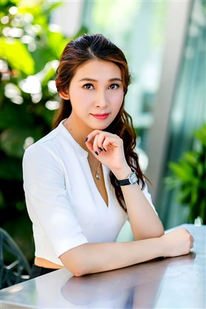 啄木鸟《女警奥莎娜》英文名